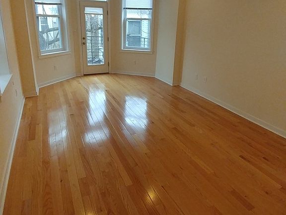3rd image of 919 N 19th St #2