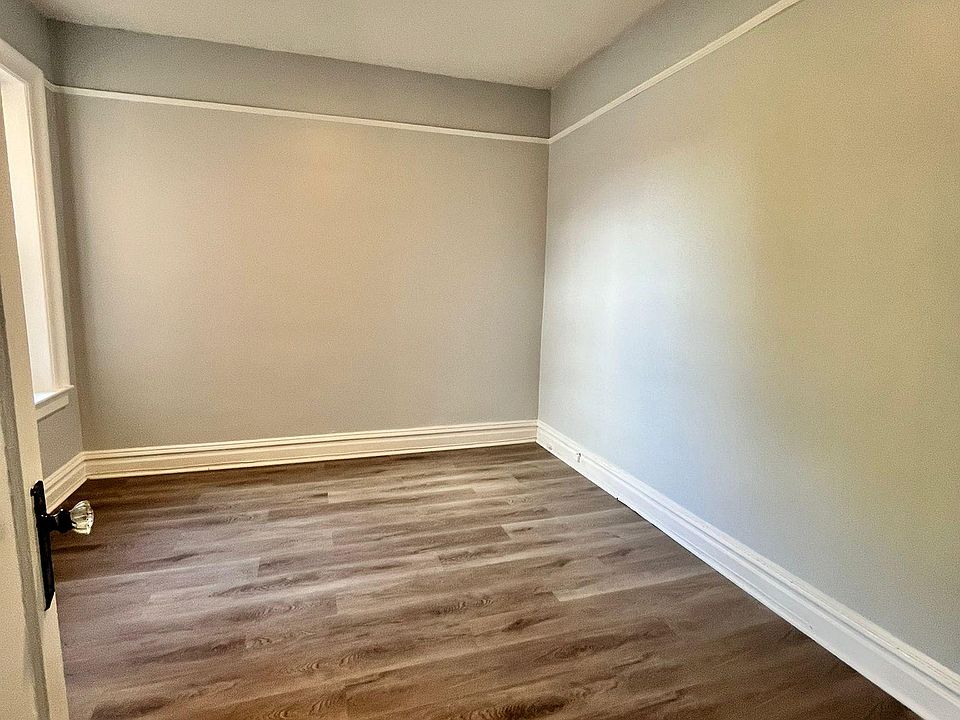 2nd image of 36 Sherman Pl APT 301