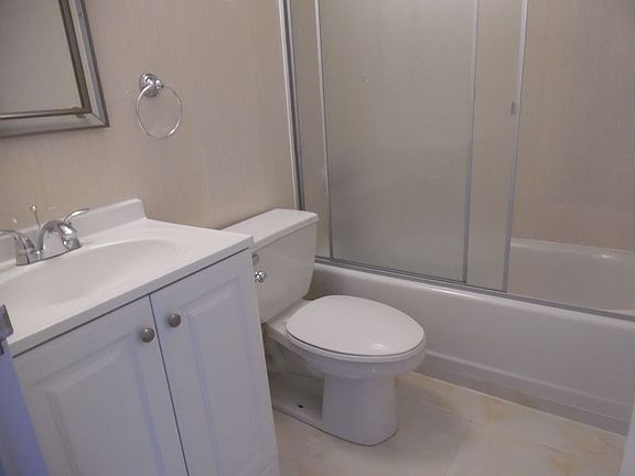 2nd image of 301 W 110th St Frnt 6