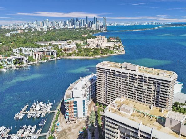3 Grove Isle Dr #C904