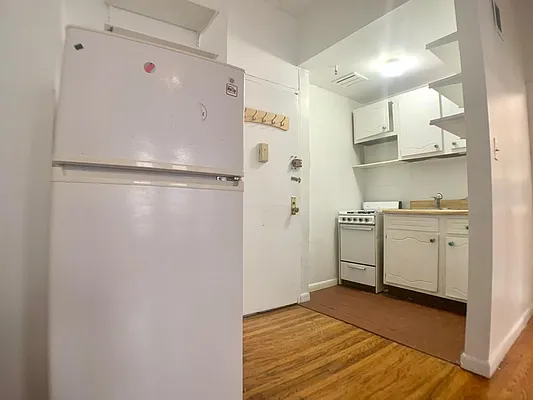 Rented by Corcoran | media 10