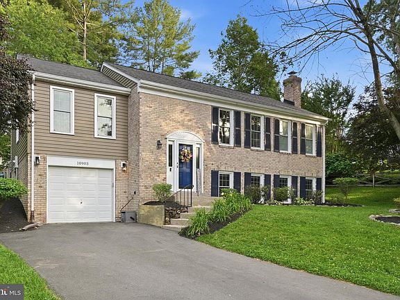 3rd image of 10903 Middlegate Dr