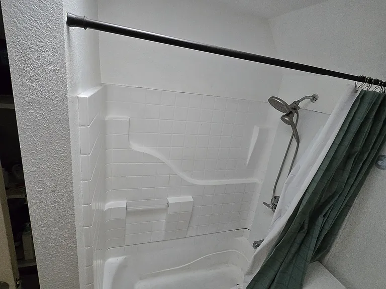 389 E Ashtabula St — Photo 24