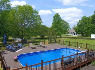 6541 Lucky Rd, McMinnville, TN 37110