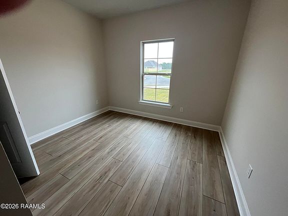 4th image of 200 Nandina Dr