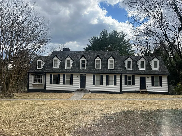 10428 Coward Mill Rd — Photo 1