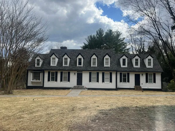10428 Coward Mill Rd, Knoxville, TN 37931