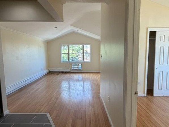 22612 146th Ave Floor 1