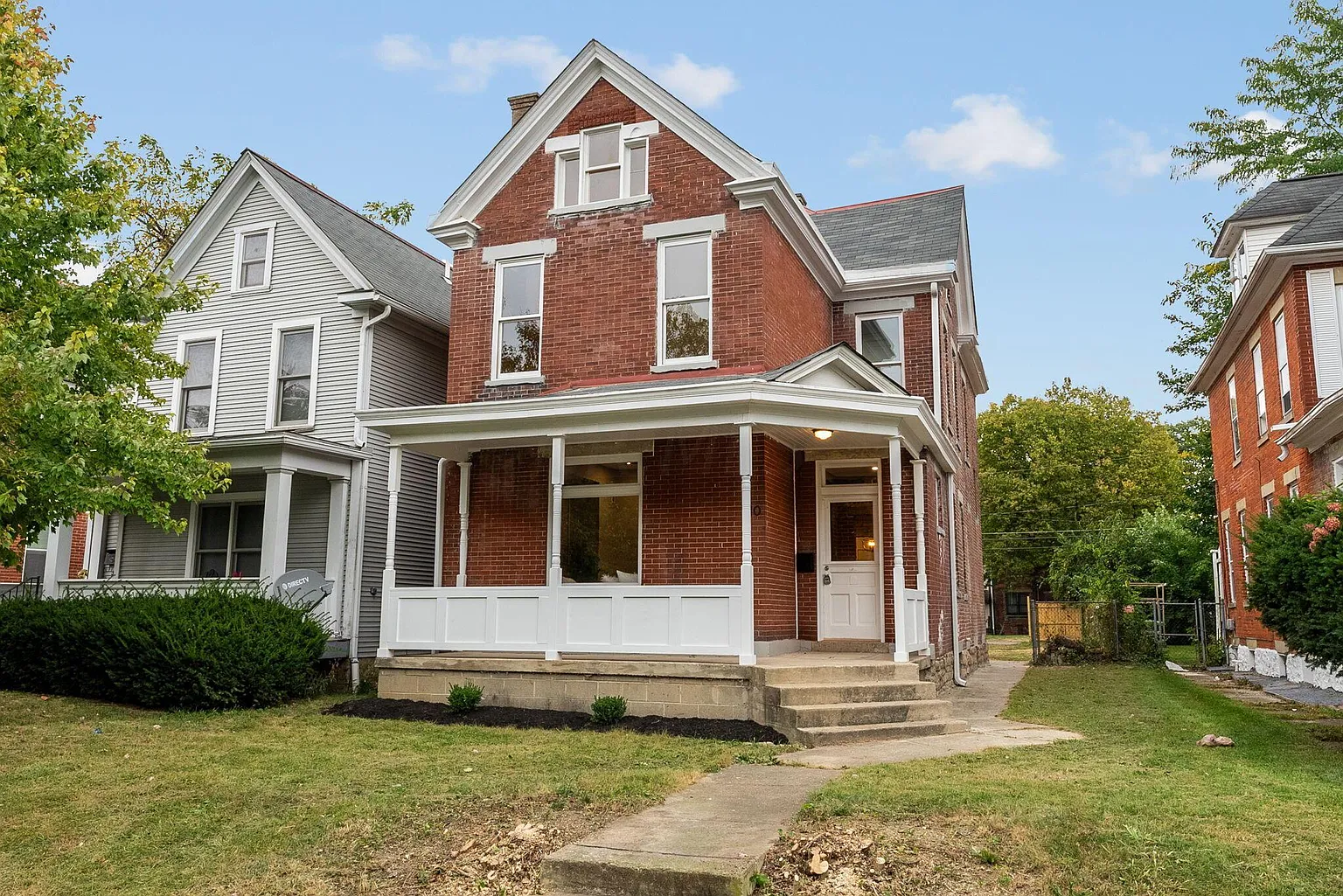 710 S Champion Ave photo 1
