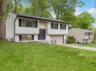 9479 Concord Cir, Twinsburg, OH 44087