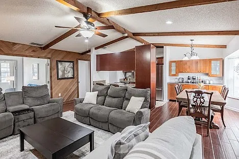 4726 Monterey Dr