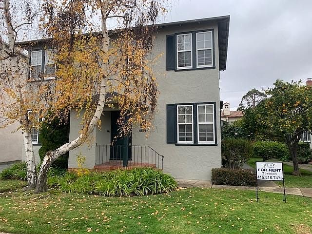 Very Private 2 Story Unit