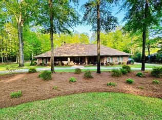 23 Foxchase Dr, Dothan, AL 36305