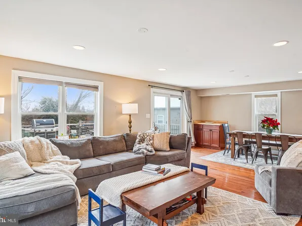 26615 High St, Damascus, MD 20872