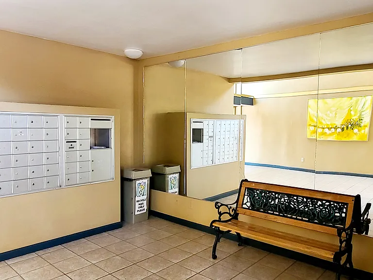 Greenbriar Apartments — Photo 6