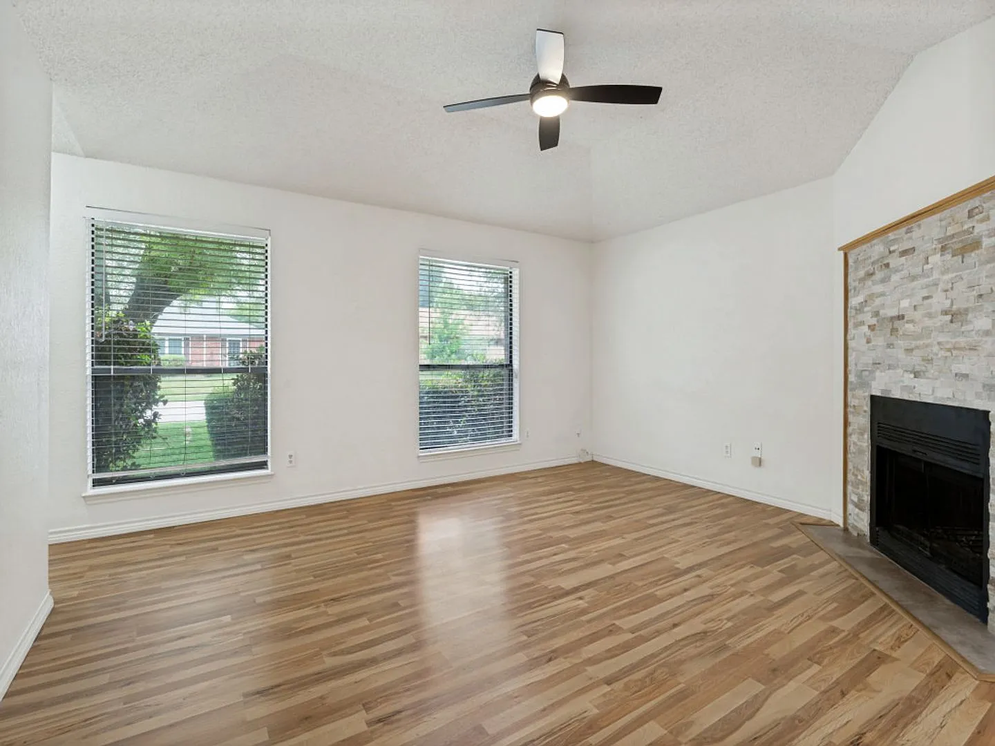 3006 Post Oak Drive — Photo 3