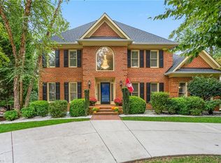 1465 Ridgemere Ln, Winston Salem, NC 27106