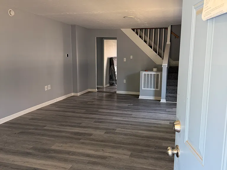 2824 Brookside Ave — Photo 3