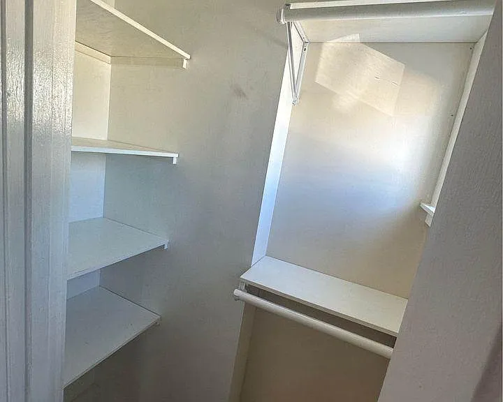 2921 Modesto Ave — Photo 15