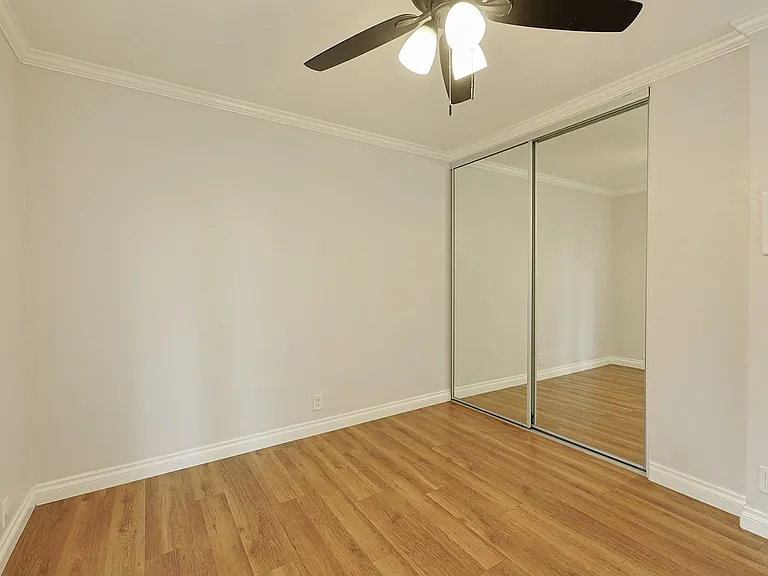 620 E Lexington Ave #16 — Photo 14