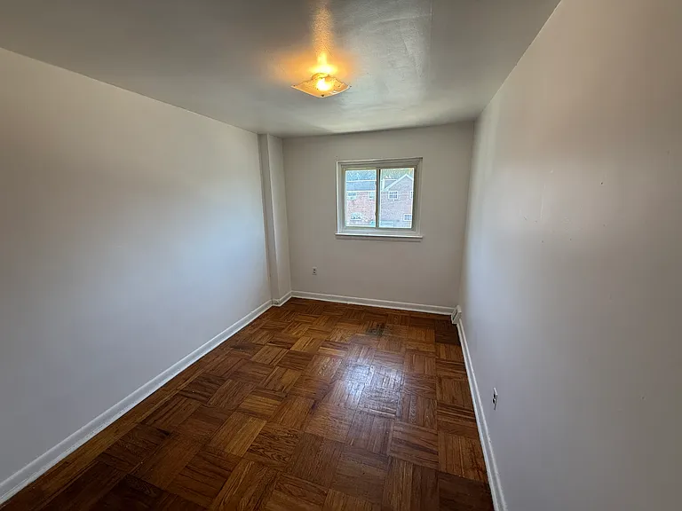 1538 Forrester Ave — Photo 6