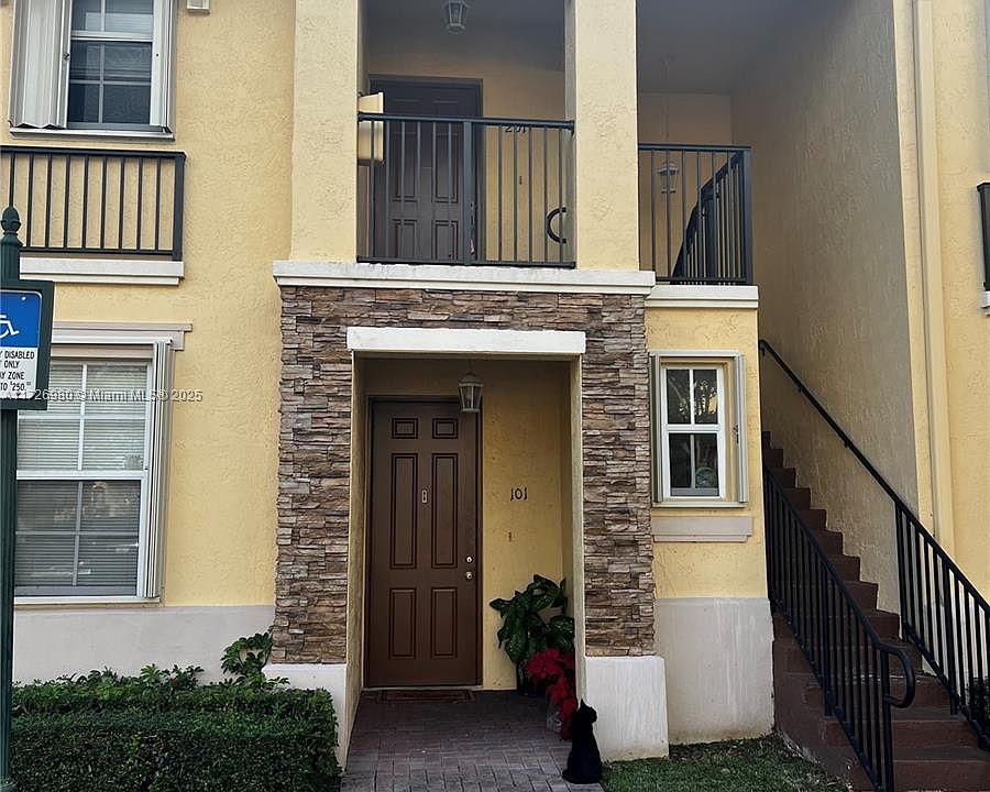 1st image of 1490 NE 33rd Ave #20113