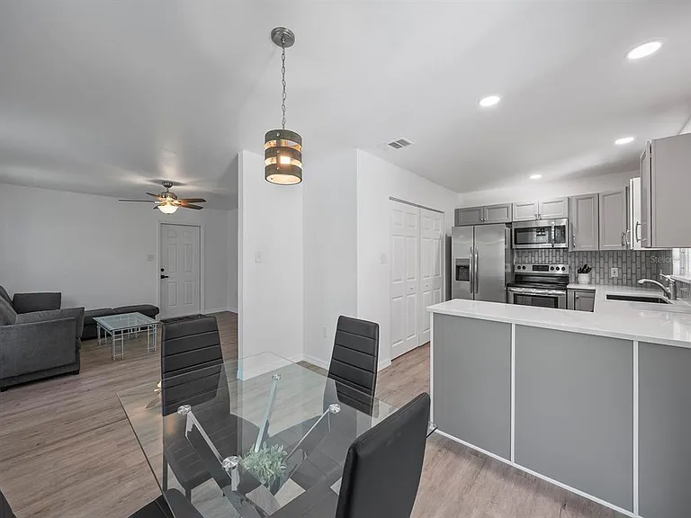 23019 Seneca Ave #A — Photo 10