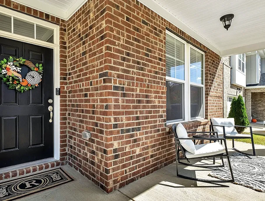 3 bed, 2.5 bath, 2589 sqft, $2,900 — Photo 2