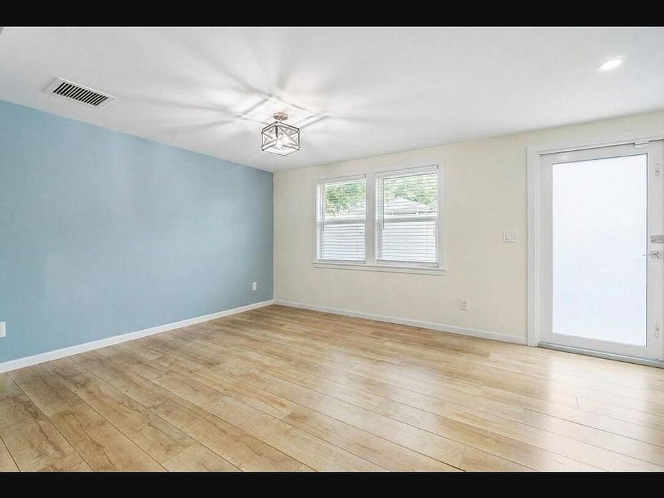 2nd image of 353 E Lakewood Rd