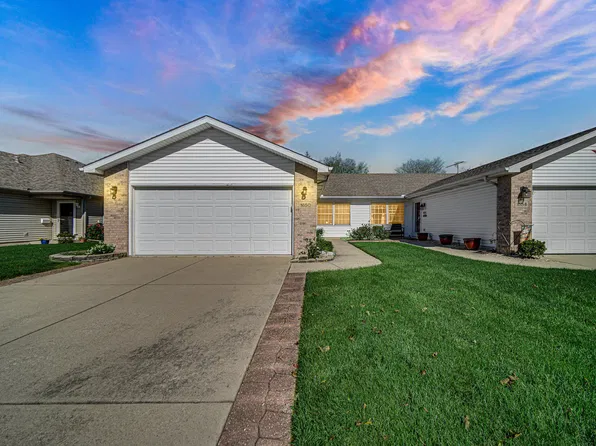 1650 Aspen Dr, Crown Point, IN 46307