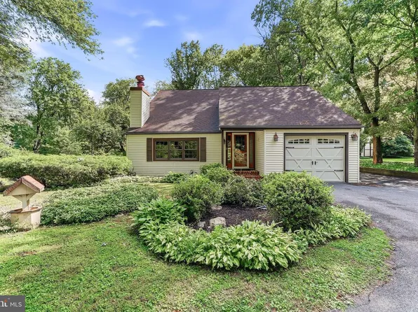 2758 Newark Rd, West Grove, PA 19390