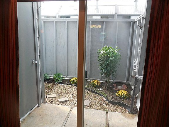 5th image of 5012 Glenmont Dr