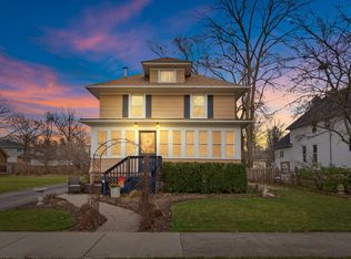 222 S Jackson St, Batavia, IL 60510