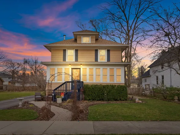 222 S Jackson St, Batavia, IL 60510