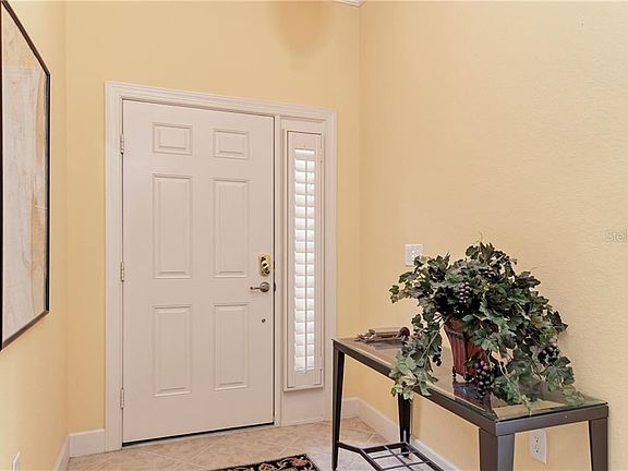 5th image of 13232 Creekside Ln