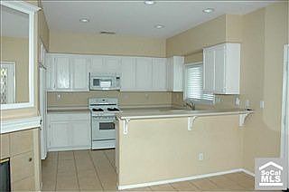 4th image of 42298 Barlow Dr