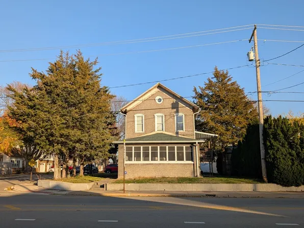 1128 Saint Vincent Ave, La Salle, IL 61301