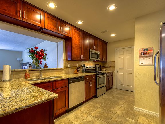 5th image of 3904 Treasure Cir
