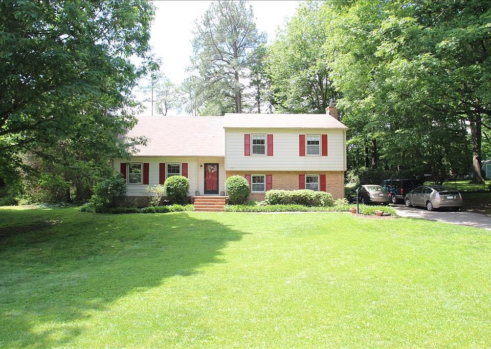 1st image of 9517 Redington Dr