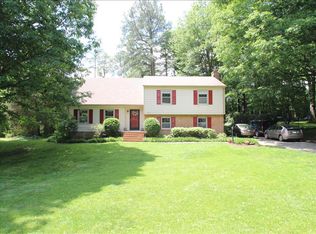 9517 Redington Dr, North Chesterfield, VA 23235