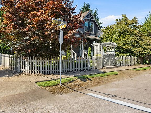 5th image of 1716 4th Ave