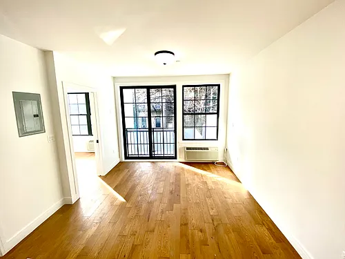301 Covert St #2B Photo 1