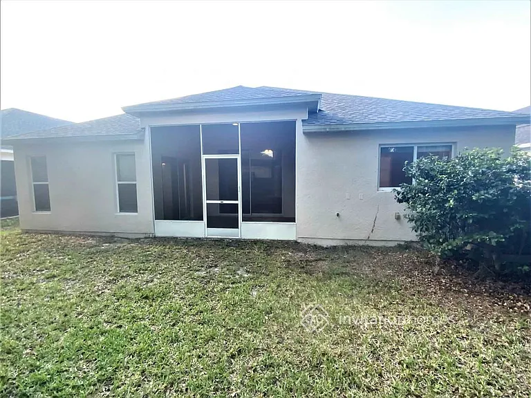2760 Madrigal Ln — Photo 13