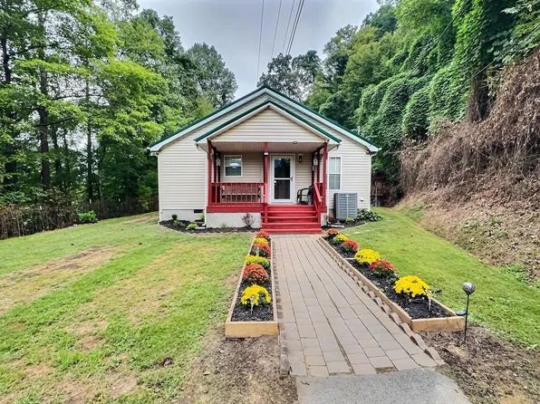 2011 Route 1428, Prestonsburg, KY 41653