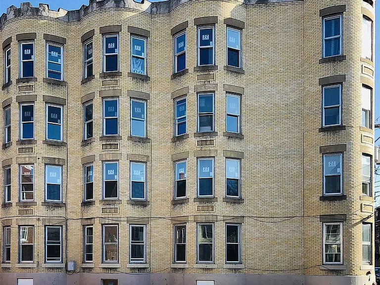 4 North State Street — Photo 12