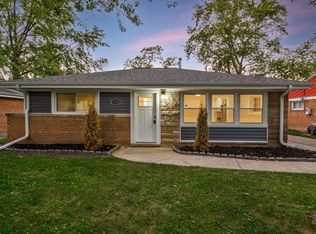 17232 Roy St, Lansing, IL 60438