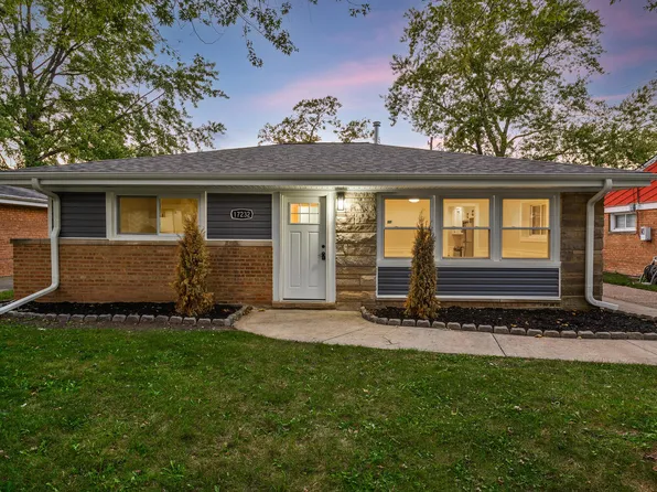 17232 Roy St, Lansing, IL 60438