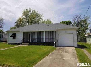 1805 N 14th St, Viola, IL 61486