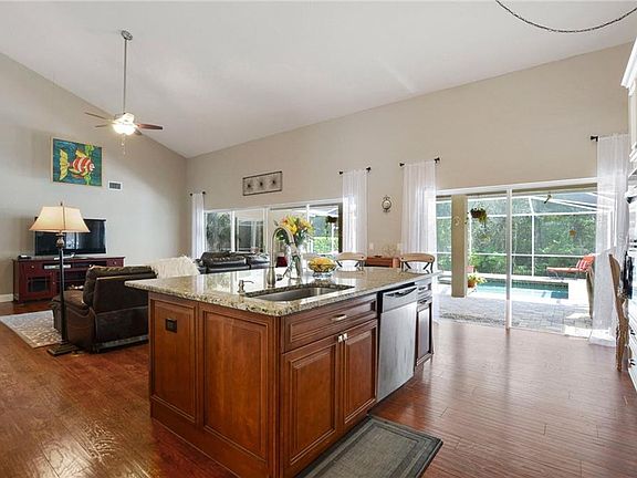 5th image of 5522 Avenue Du Soleil