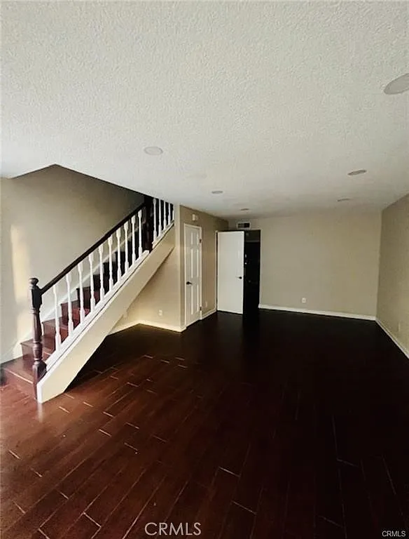 2 bed, 1058 sqft, $2,800 — Photo 2